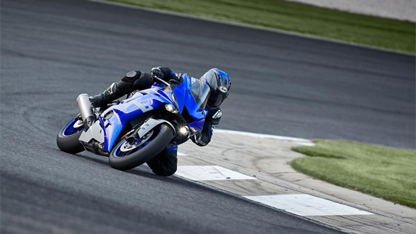 Yamaha 18 मई को पेश करेगी अपनी नई SuperSport Bike YZF-R7, जानें क्या है खास
