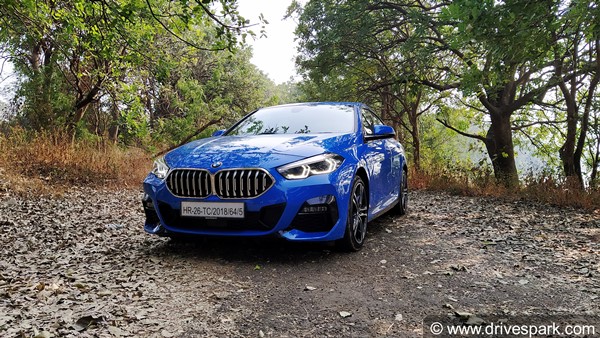 BMW Contactless Service: अब घर बैठे कर सकते बीएमडब्ल्यू कारों के लिए सर्विस, एक बटन में मिल पाएगी सभी जानकारी