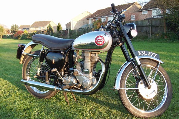 BSA की नई बाइक में इस्तेमाल होगा 650cc सिंगल सिलेंडर इंजन, Royal Enfield को देगी टक्कर