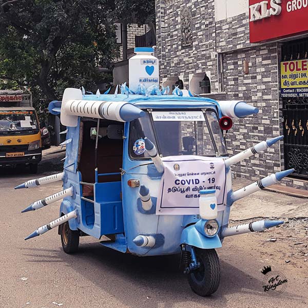 Chennai के कलाकार ने ऑटो रिक्शा को बनाया ‘Vaccine Auto’, टीकाकरण के लिए कर रहा प्रोत्साहित