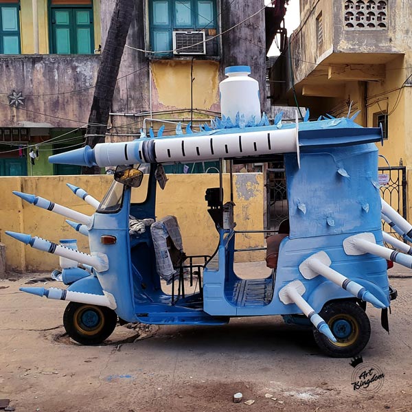 Chennai के कलाकार ने ऑटो रिक्शा को बनाया ‘Vaccine Auto’, टीकाकरण के लिए कर रहा प्रोत्साहित