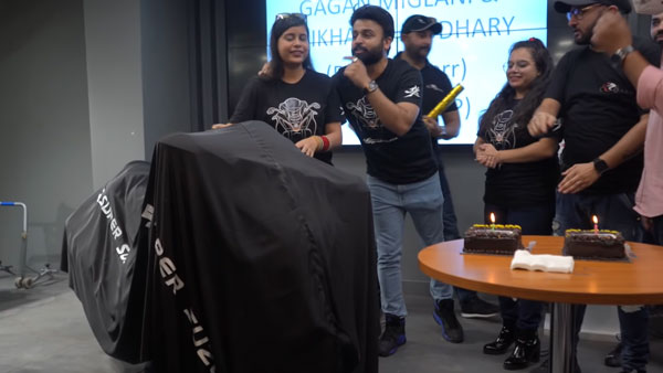 ये है देश की पहली महिला जिसने खरीदी 2021 Suzuki Hayabusa, डिलीवरी का वीडियो आया सामने