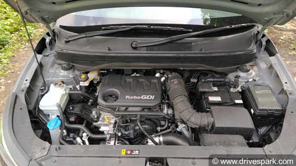 Hyundai Venue Petrol Variant Explained: हुंडई वेन्यू पेट्रोल वैरिएंट: जानें फीचर्स, कीमत, इंजन, रंग जानकारी