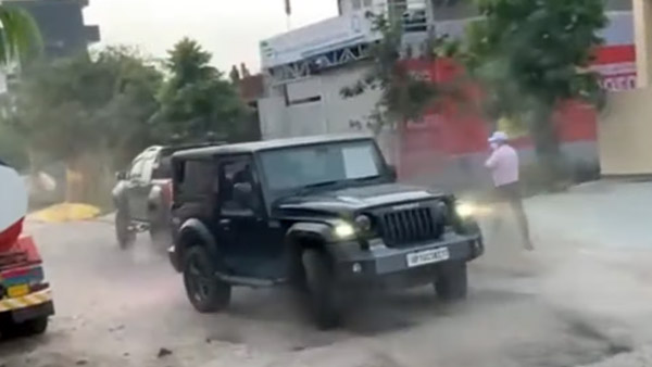 Mahindra Thar और Isuzu D-Max V-Cross के बीच हुआ रस्साकशी का खेल, वीडियो में देखें रिजल्ट