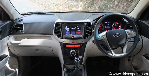 Mahindra XUV300 Variants Explained: महिंद्रा एक्सयूवी300 वैरिएंट: जानें फीचर्स, कीमत, इंजन, रंग जानकारी