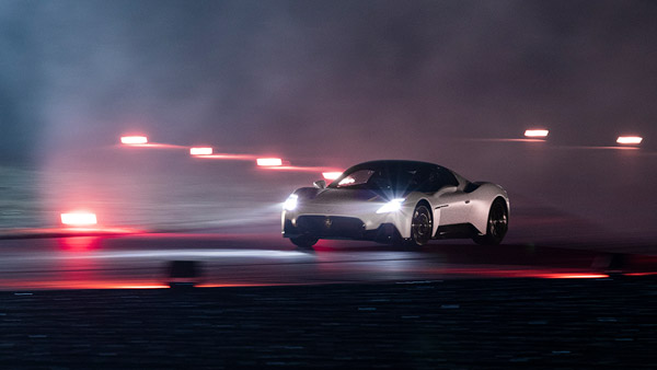 Maserati MC20 Sports Car की बुकिंग भारत में हुई शुरू, फरवरी 2022 से शुरू होगी डिलीवरी