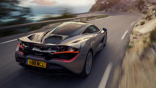 McLaren Car Price Revealed: मैकलारेन ने भारत में अपने कारों के कीमतों की घोषणा, जानें जीटी, 720एस व 720एस स्पाइडर के बारें में