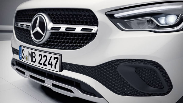 Mercedes-Benz ने लाॅन्च के सिर्फ दो सप्ताह के भीतर बढ़ा दी इस कार की कीमत, अब हो गई इतनी महंगी