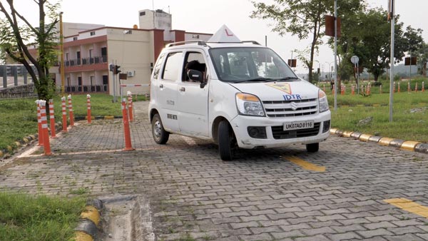सरकार ने मान्यता प्राप्त ड्राइविंग प्रशिक्षण केंद्रों के लिए जारी किए नए नियम, जुलाई से होंगे लागू