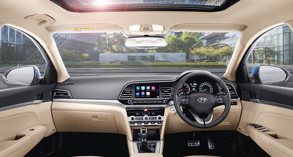 Skoda Octavia vs Hyundai Elantra: एक्सटीरियर, इंटीरियर, इंजन, सेफ्टी फीचर्स- जानें कौन है बेहतर