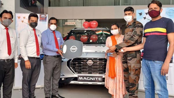 Canteen Stores Department के तहत पहली Nissan Magnite हुई डिलीवर, फौज के एक जवान ने खरीदी
