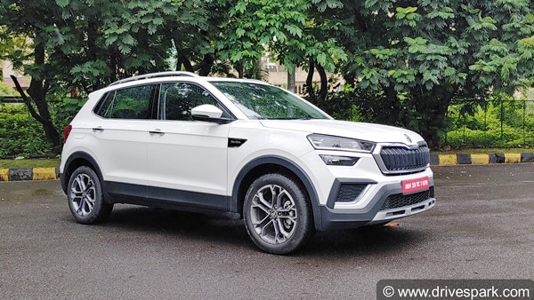 Skoda Kushaq Review in Hindi | स्कोडा कुशाक रिव्यू: फीचर्स, ड्राइविंग, माइलेज, इंजन, डिजाईन