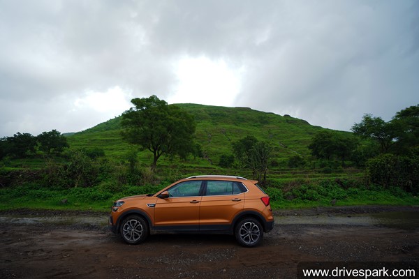 Skoda Kushaq Price Comparison: कुशाक के मुकाबले क्रेटा और सेल्टोस की कैसी है कीमत