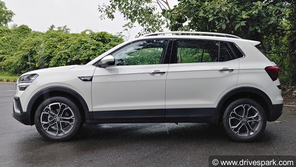 Skoda Kushaq Review in Hindi | स्कोडा कुशाक रिव्यू: फीचर्स, ड्राइविंग, माइलेज, इंजन, डिजाईन