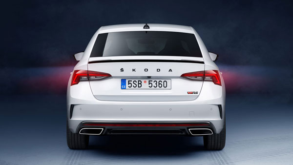 न्यू-जेन Skoda Octavia RS भारत में अगले साल हो सकती है लॉन्च, देती है 245 बीएचपी का पावर
