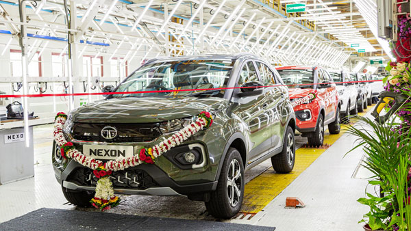 Tata Nexon SUV की 2 लाख यूनिट का उप्तादन हुआ पूरा, जानें कब हुई थी पहली बार लॉन्च