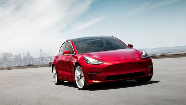 Tesla ने भारत में कर्मचारियों की हायरिंग की शुरू, इस साल के अंत तक लॉन्च कर सकती है पहली कार