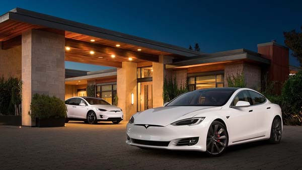 Tesla ने भारत में कर्मचारियों की हायरिंग की शुरू, इस साल के अंत तक लॉन्च कर सकती है पहली कार