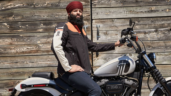 सिख बाइक राइडर्स के लिए हेलमेट का काम करेगी यह पगड़ी, जानें Tough Turban की खासियत