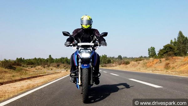 TVS की इस बाइक पर मिल रहा है 10,000 रुपये तक का डिस्काउंट, जानें क्या है ऑफर