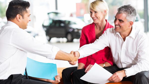 अगर खरीदने वाले हैं Pre-Owned Car, तो घर लाने के बाद जरूर करवा लें ये 5 काम