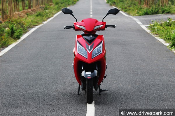 EeVe Atreo Electric Scooter Review: ईवी एट्रिओ इलेक्ट्रिक स्कूटर कैसी है चालने में, परफॉर्मेंस, रेंज, कीमत