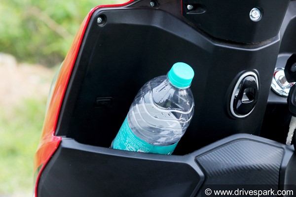EeVe Atreo Electric Scooter Review: ईवी एट्रिओ इलेक्ट्रिक स्कूटर कैसी है चालने में, परफॉर्मेंस, रेंज, कीमत