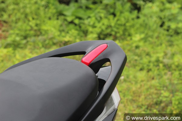 EeVe Atreo Electric Scooter Review: ईवी एट्रिओ इलेक्ट्रिक स्कूटर कैसी है चालने में, परफॉर्मेंस, रेंज, कीमत