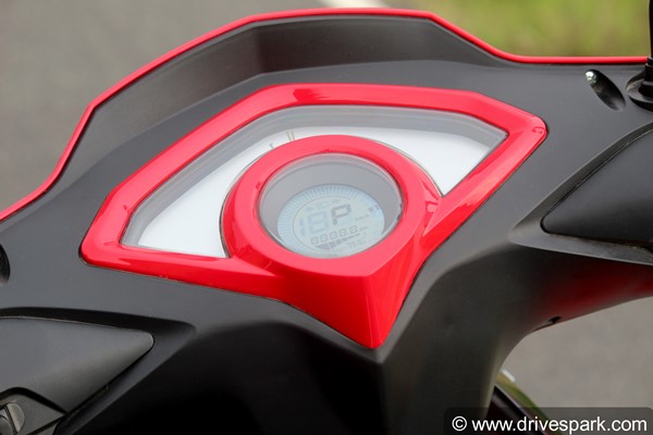 EeVe Atreo Electric Scooter Review: ईवी एट्रिओ इलेक्ट्रिक स्कूटर कैसी है चालने में, परफॉर्मेंस, रेंज, कीमत