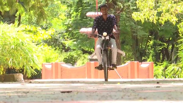 मदुरई के छात्र ने बनाई सोलर पावर से चलने वाली इलेक्ट्रिक साइकिल, जानें कितना देती है रेंज