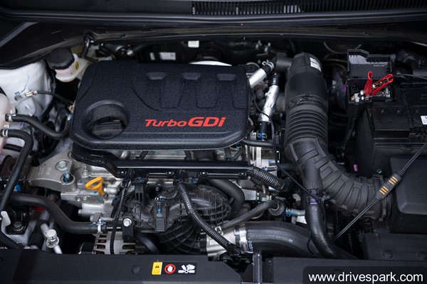 नई Hyundai i20 N-Line मौजूदा स्टैंडर्ड i20 से कितनी है अगल, जानें इंजन, फीचर्स और अन्य चीजों के बारे में