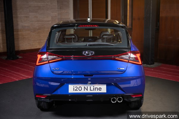 नई Hyundai i20 N-Line मौजूदा स्टैंडर्ड i20 से कितनी है अगल, जानें इंजन, फीचर्स और अन्य चीजों के बारे में