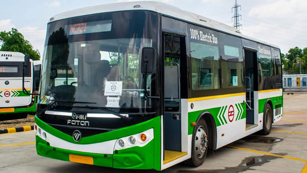 दिल्ली मेट्रो की इन बसों में नहीं हैं कंडक्टर, इस तरह करें यात्रा और टिकट का भुगतान, जानें सबकुछ