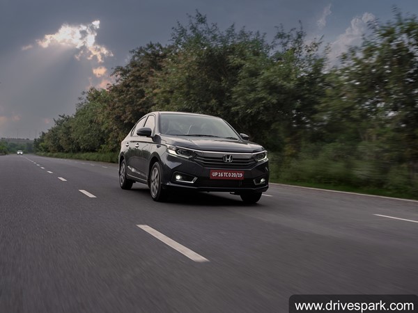 2021 Honda Amaze रिव्यू: डिजाईन, फीचर्स, वैरिएंट, इंजन, माइलेज जानकारी
