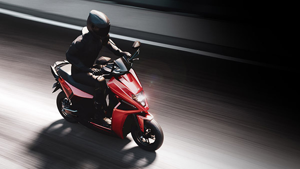 Simple One Electric Scooter 1.09 लाख रुपये में हुई लॉन्च, किमी रेंज, फीचर्स, चार्जिंग, डिलीवरी जानकारी