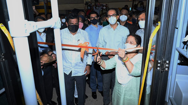 टाटा मोटर्स ने ‘बेस्ट’ को डिलीवर कीं 35 फुल-इलेक्ट्रिक एसी बसें, 340 इलेक्ट्रिक बसों का है करार