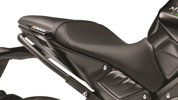 Yamaha MT-15 मोटो जीपी एडिशन हुई लाॅन्च, कीमत 1.48 लाख रुपये से शुरू, जानें क्या है खासियत