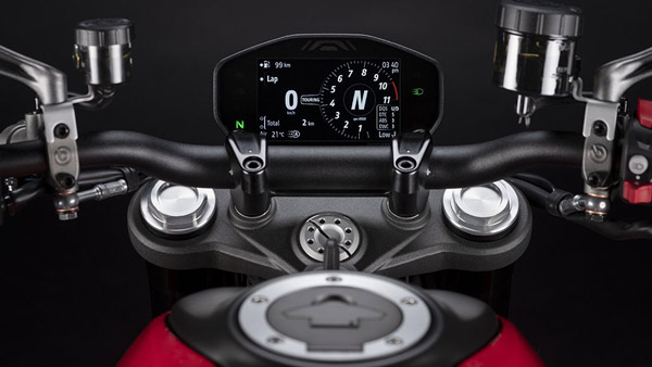 नई Ducati Monster भारत में हुई लाॅन्च, कीमत 10.99 लाख रुपये से शुरू