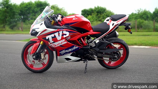 2021 TVS Apache RR 310 Review: नई टीवीएस अपाचे आरआर 310 डिजाईन इंजन राइडिंग अनुभव फीचर्स जानकारी