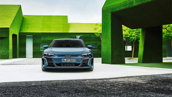 Audi e-Tron GT इलेक्ट्रिक सेडान की लॉन्च डेट का खुलासा, जानें क्या होंगे फीचर्स और रेंज
