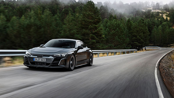 Audi e-Tron GT और RS e-Tron GT इलेक्ट्रिक सेडान भारतीय बाजार में हुईं लॉन्च, जानें कीमत और फीचर्स