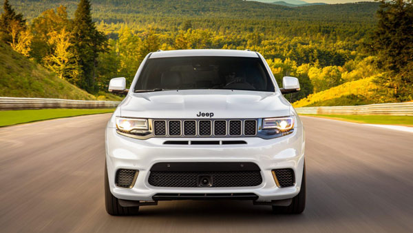 Jeep Grand Cherokee हाइब्रिड से उठा पर्दा, बैटरी पर चलेगी 40 किलोमीटर, जानें क्या हैं फीचर्स