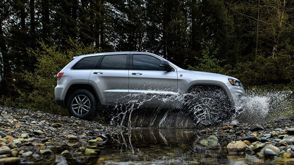 2022 Jeep Grand Cherokee से जल्द उठेगा पर्दा, हाइब्रिड इंजन और ऑटोनोमस ड्राइविंग जैसे फीचर्स से होगी लैस