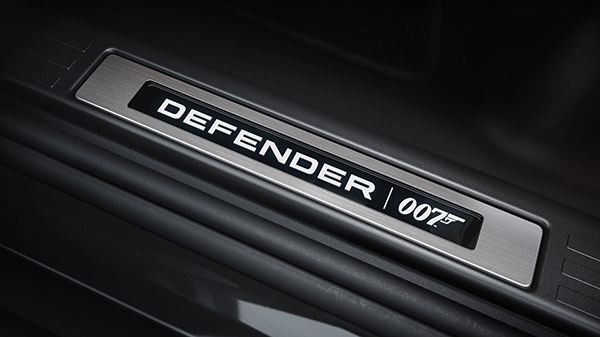 Land Rover Defender V8 James Bond एडिशन का खुलासा, ‘No Time To Die’ में हुआ है इस्तेमाल