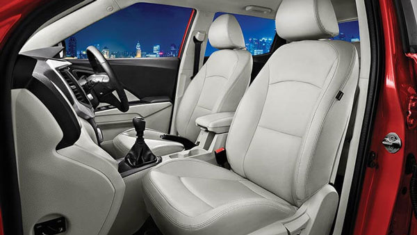 Mahindra XUV300 के W8(O) वैरिएंट से हटाया गया यह सेफ्टी फीचर, क्या अब रहेगी उतनी ही सुरक्षित?