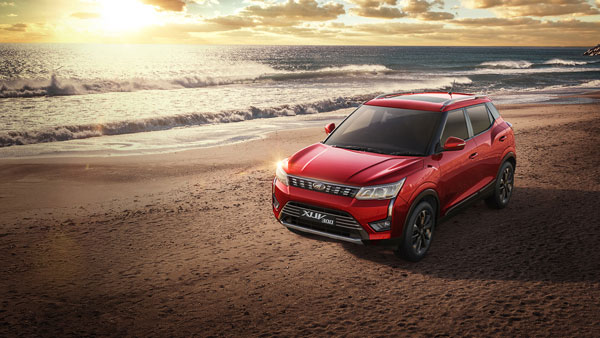 Mahindra XUV300 के W8(O) वैरिएंट से हटाया गया यह सेफ्टी फीचर, क्या अब रहेगी उतनी ही सुरक्षित?