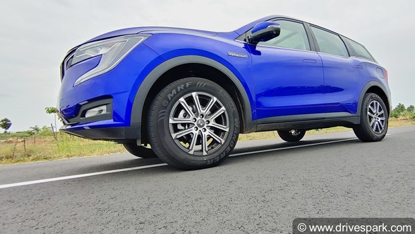 Mahindra XUV700 डीलरशिप में पहुंचना हुई शुरू, जल्द ही शुरू हो सकती है डिलीवरी
