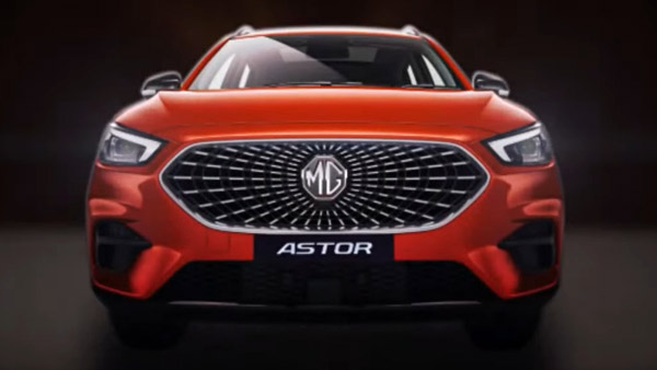 MG Astor में स्टैंडर्ड तौर पर मिलेगा Apple CarPlay और Android Auto, यानी हर वैरिएंट में मिलेगी टच-स्क्रीन