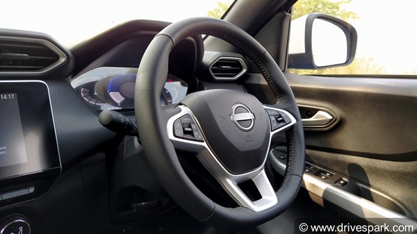Nissan की कार खरीदने में वर्चुअल सेल्स असिस्टेंट करेगा मदद, बुकिंग से लेकर पेमेंट की मिलेगी सुविधा