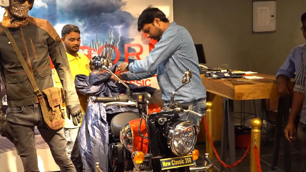 नई Royal Enfield Classic 350 की डिलीवरी हुई शुरू, फेस्टिव सीजन में बढ़ सकती है डिमांड